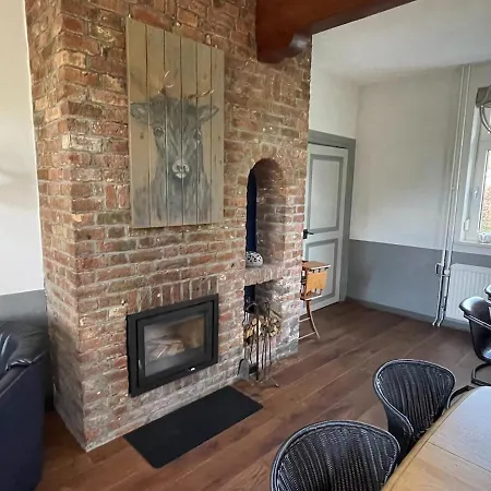 Tatil Evi Luxe Familiehuis Voor 12 Personen, 6 Slaapkamers Met Eigen Badkamer, Luxe Keuken, Jetstreambad En Infrarood Sauna En 1 Ha Tuin In Vijlen, Zuid-limburg