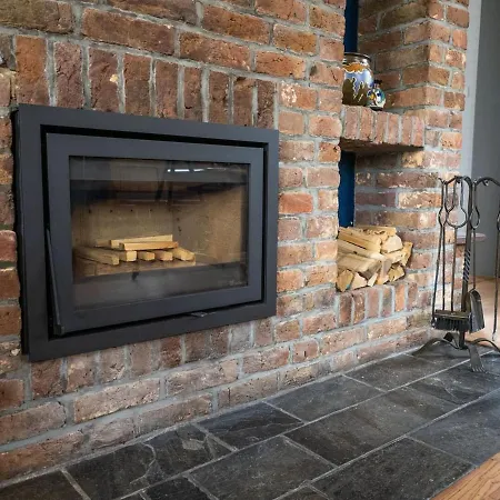 Tatil Evi Luxe Familiehuis Voor 12 Personen, 6 Slaapkamers Met Eigen Badkamer, Luxe Keuken, Jetstreambad En Infrarood Sauna En 1 Ha Tuin In Vijlen, Zuid-limburg Vijlen