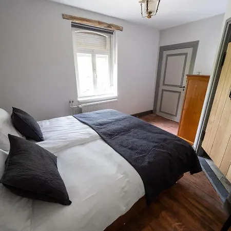 Luxe Familiehuis Voor 12 Personen, 6 Slaapkamers Met Eigen Badkamer, Luxe Keuken, Jetstreambad En Infrarood Sauna En 1 Ha Tuin In Vijlen, Zuid-limburg Tatil Evi